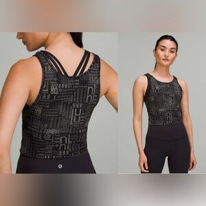 NWOT Power Pivot Tank Motif Everlux